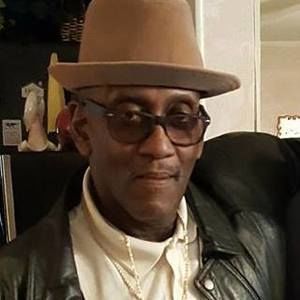 Meet your Posher, Thomas